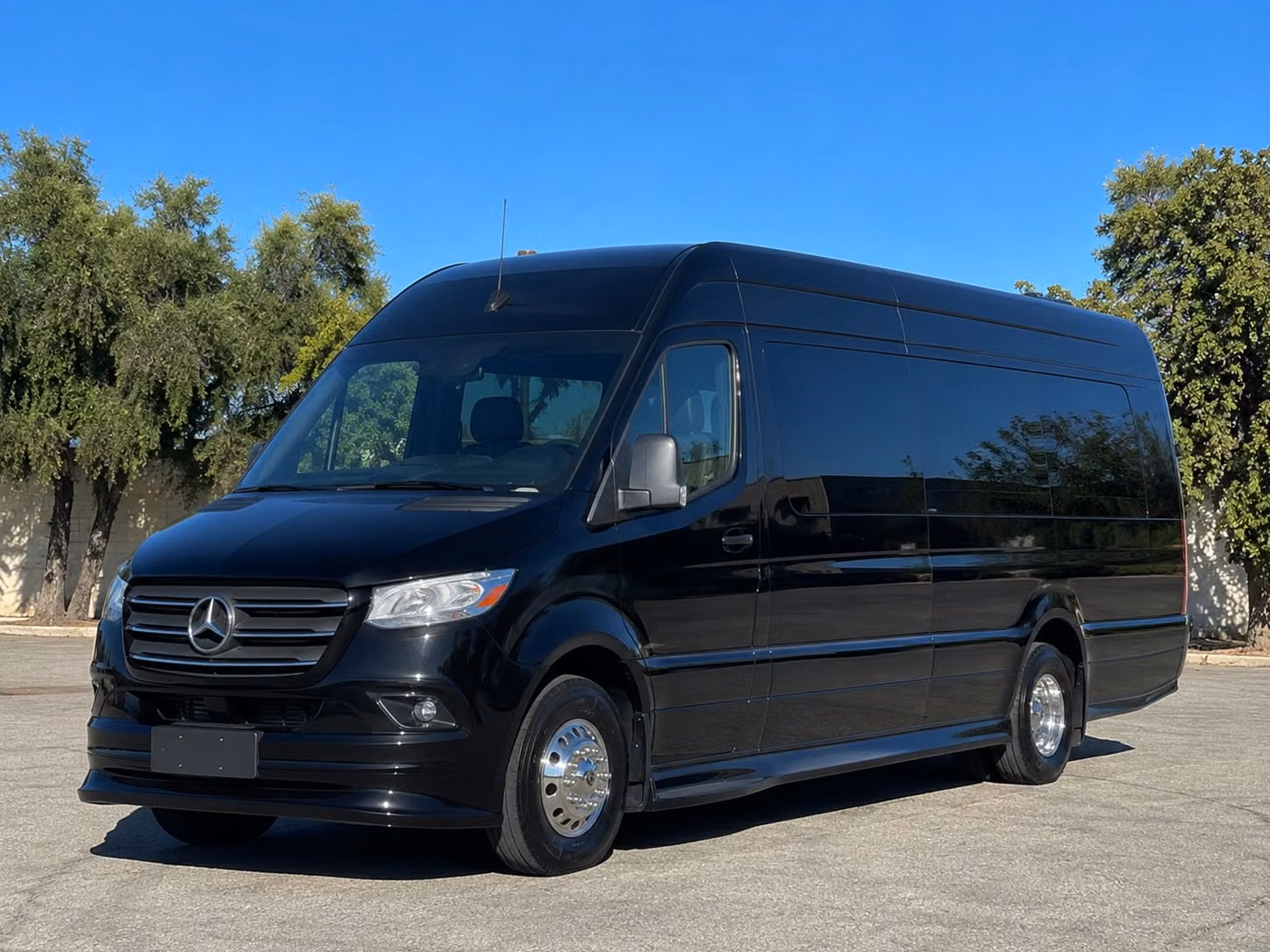 transportation serving antioch and nearby cities